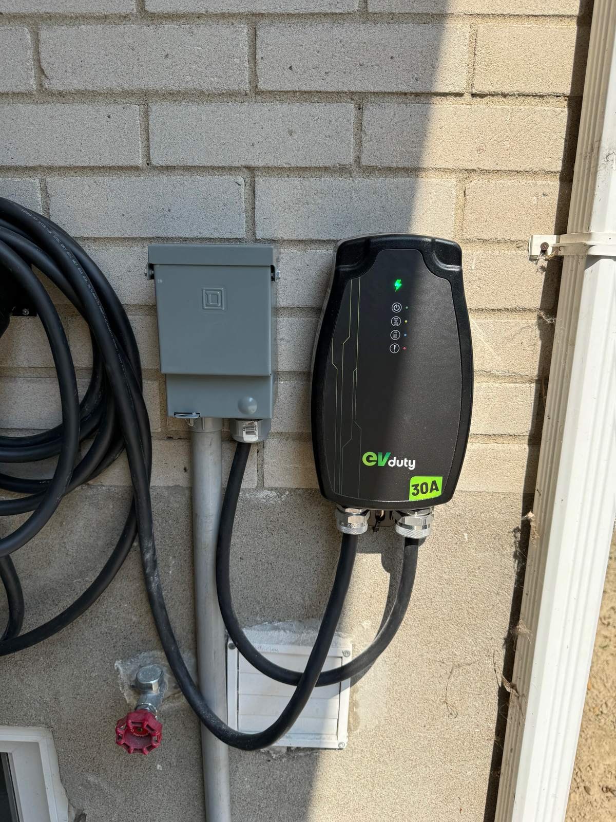 Recharge bidirectionnelle V2X — votre voiture alimente la maison